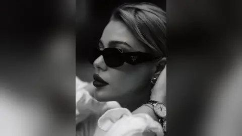 Chloe — Bonjour
