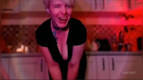 AvaLindt — Latex assss
