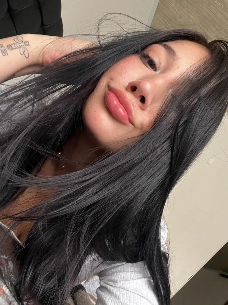AbrilLuar — Streamate Photos