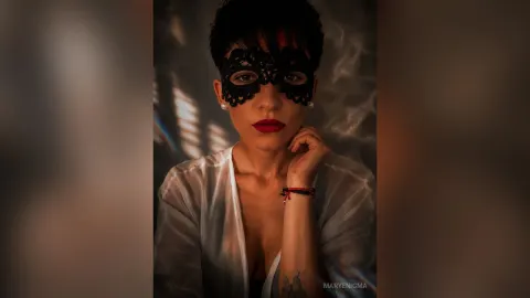MaryEnigma — Selfie land🫠
