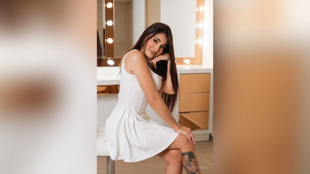 KateParisi — In white