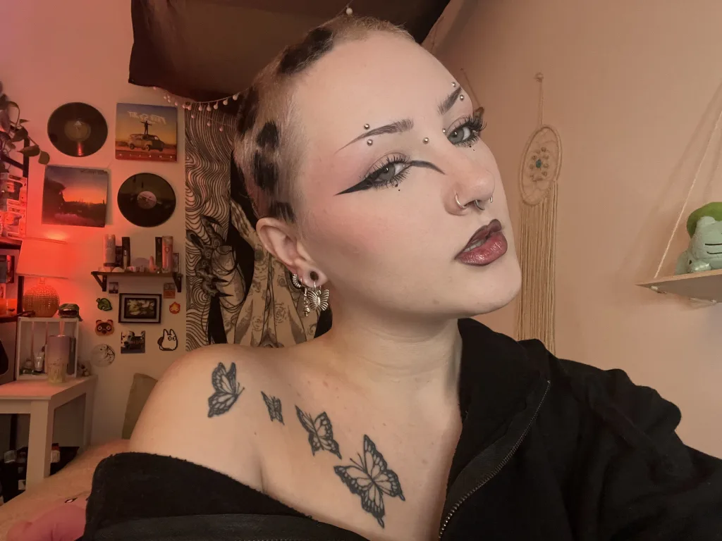 XoLavender — Streamate Photos