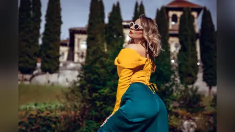 AmelieSkylar — Classy and sexy