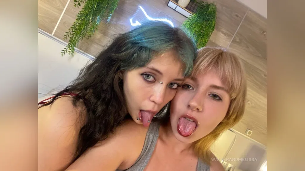 WalterAndMelissa — Our first stream