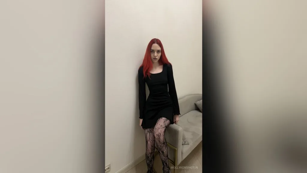 MollyKensington — live cam