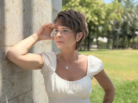 AngelaRossi — LiveJasmin cam model