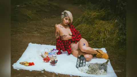 AmberRydes — sometimes I get naughty in the forest