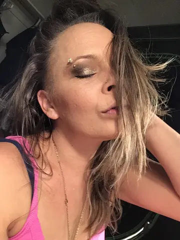 NikkiBea — Streamate Photos