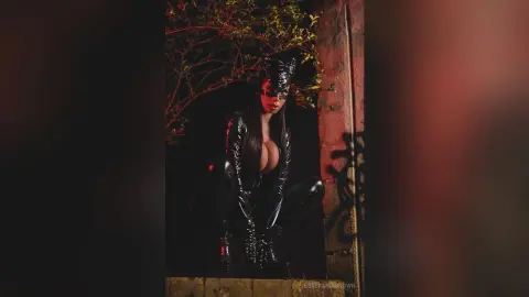 EstefaniaBrown — Catwoman 👿🔥