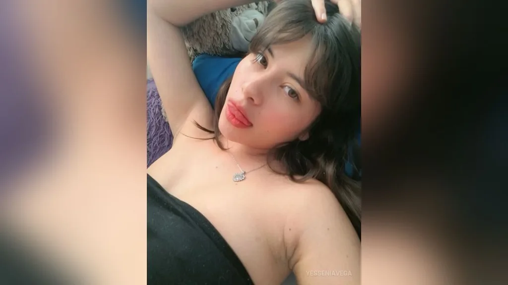 YesseniaVega — late at home