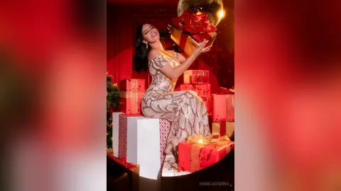 IsabelaGuerra — BeThe moments in this Christmas 🎄