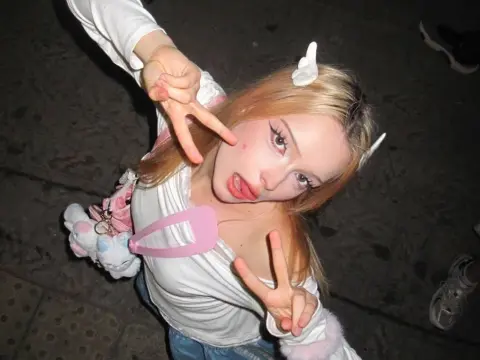 MerrileeBurg cam model