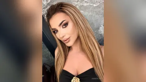 AmberLyn — Selfies