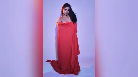 MilyThomas — Check under the red fabric 🎈❤️