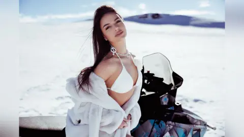 JasmineHille — Sexy getaway