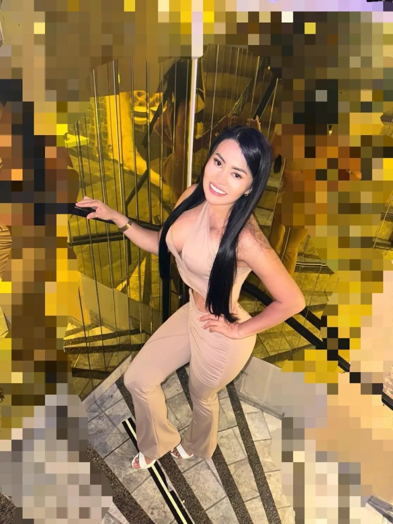 HollyReyes — Streamate Photos