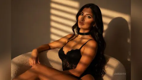 JadeSoto — sexy and mysterious😈
