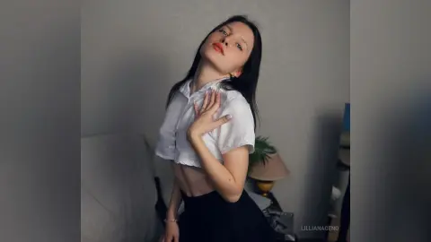LillianaGeno — Look at me