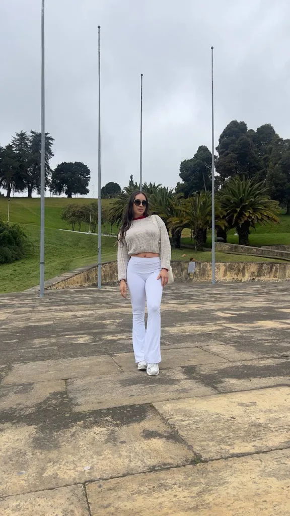 BelindaSmith5 — Streamate Photos