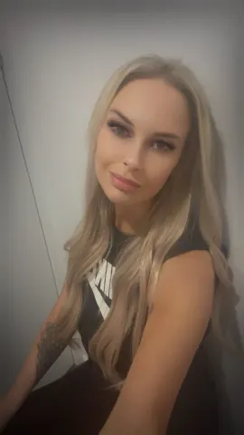 Imyourgoodgirl69 — Streamate Photos