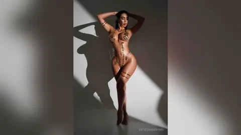 EstefaniaBrown — Bodytape 🔥