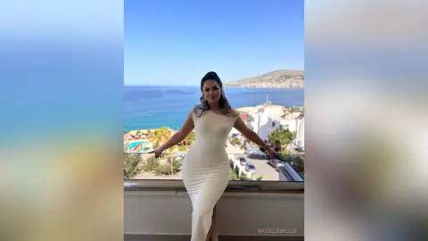 NicolleWillis — Vacations 😍