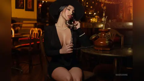 Marianne — Sensuality and elegance