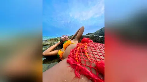 TaylaWella — Lovely Beach