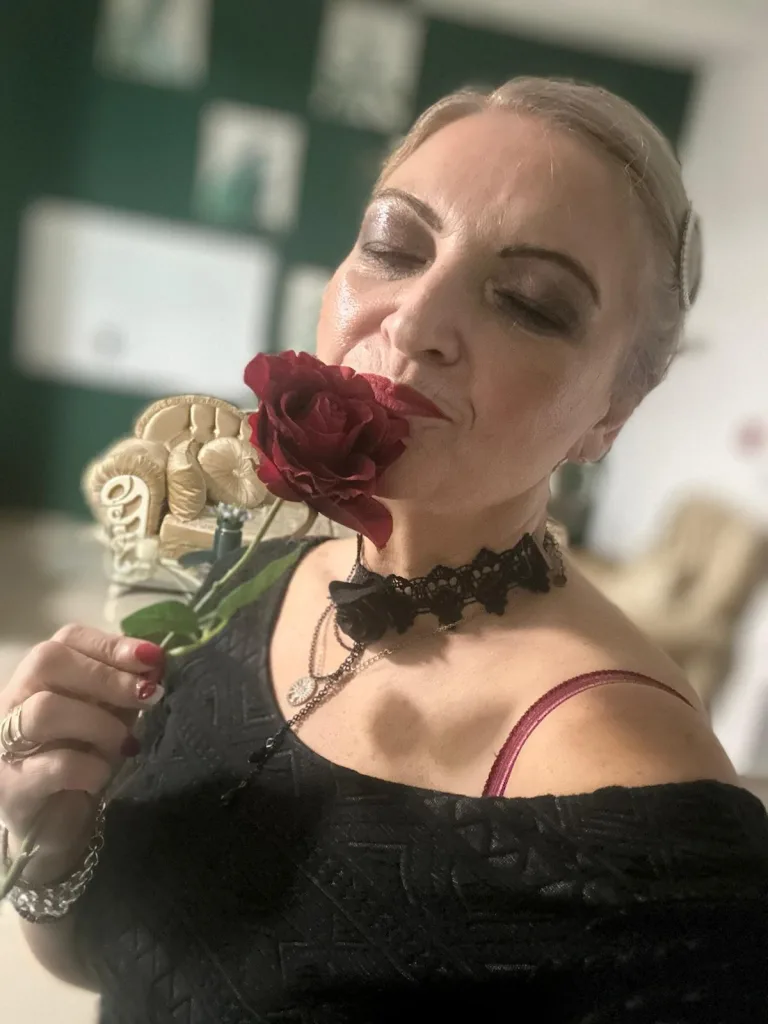 Alexiss_Noir — Streamate Photos