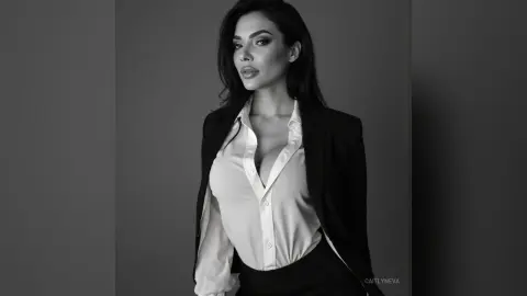 CaitlynEva — Office