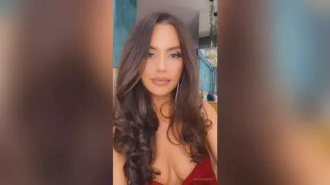 AlexiaNova — 😍