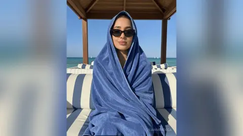 LilianMendoza — Too hot to handle, too cold to hold