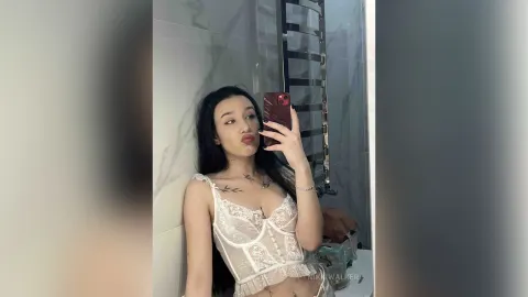 NikkiWalker — 🐣