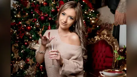 Jennifer — Cheers!