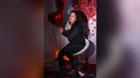 EveNis — Happy Valentine's Day