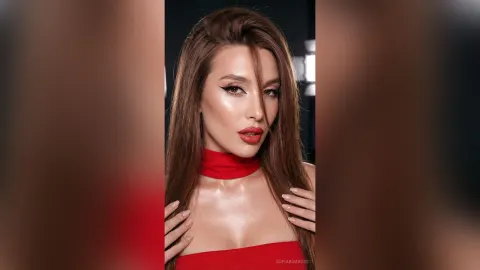 SofiaBimboss — In red🌹