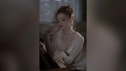 WandarfulWanda — In a stream of elegance