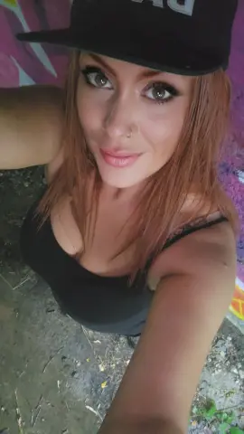 WendiDarling — Streamate Photos