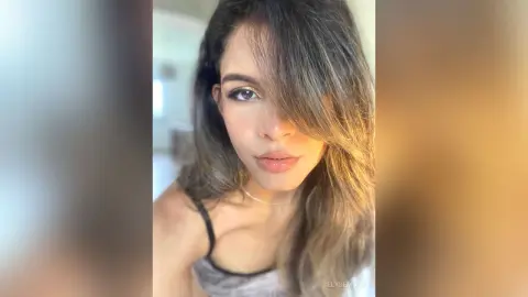 ElyseMoon — Raw natural home girl 