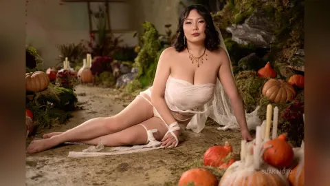 SuaKimoto — 🎃