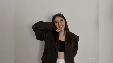 AlishiaYagues — 3