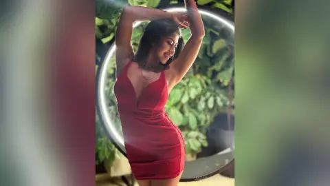 JazminnTaylor — Rúnico-Medellín 🍷