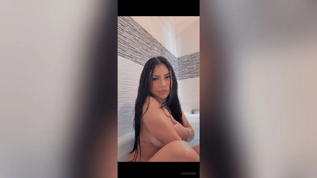 EvaMazzone — Curves leading to your desires
