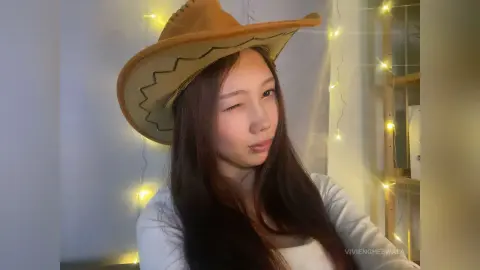 VivienGheewala — ;)