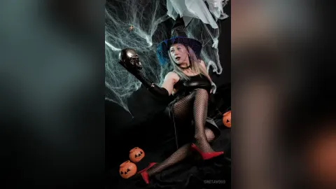 GretaVoss — Halloween
