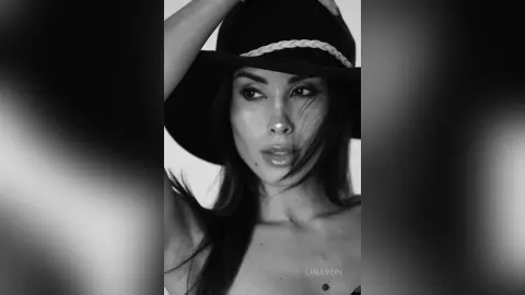 LinaVon — B&amp;W