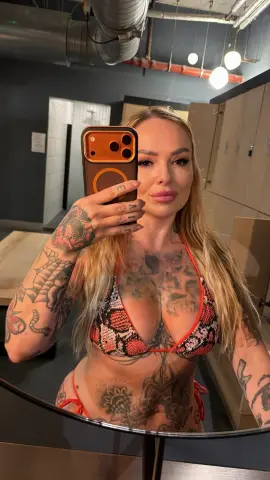 RheaBabeXX — Streamate Photos