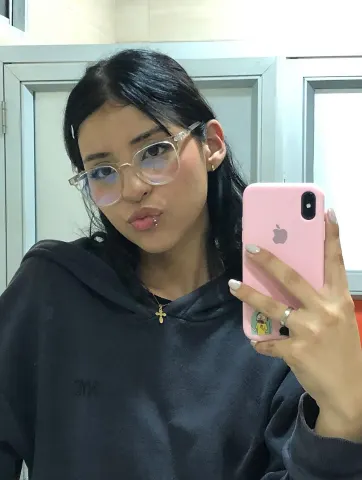Selenne_schmittLm — Streamate Photos
