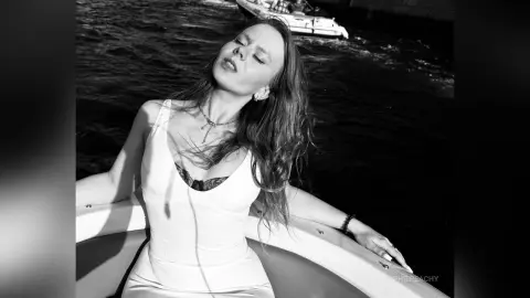 SophiePeachy — swinging on waves