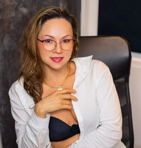 AiraFozter — Streamate Photos